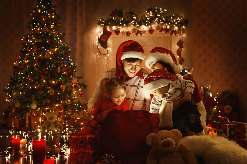 Braderie de Lille 2026 - Christmas Family Open Present Gift Bag, Looking to Magic Light i